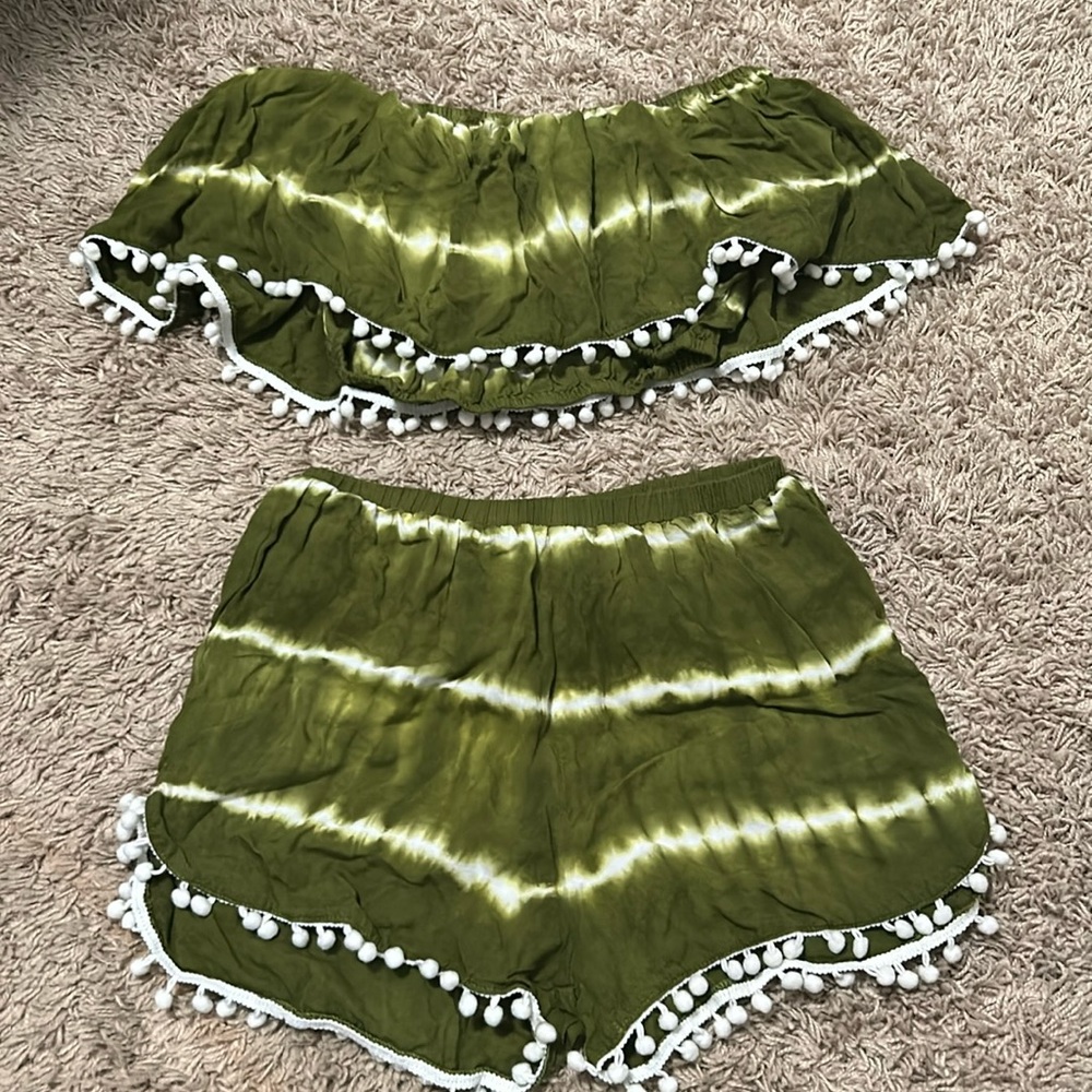 Green Two Piece Set Uluwatu
